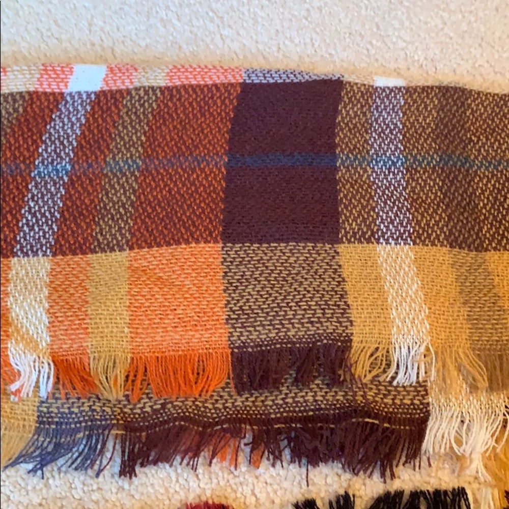2 Infinity Scarves! - Picture 3 of 4